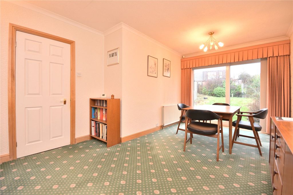 Property photo 3 of 17 Picture No. 13