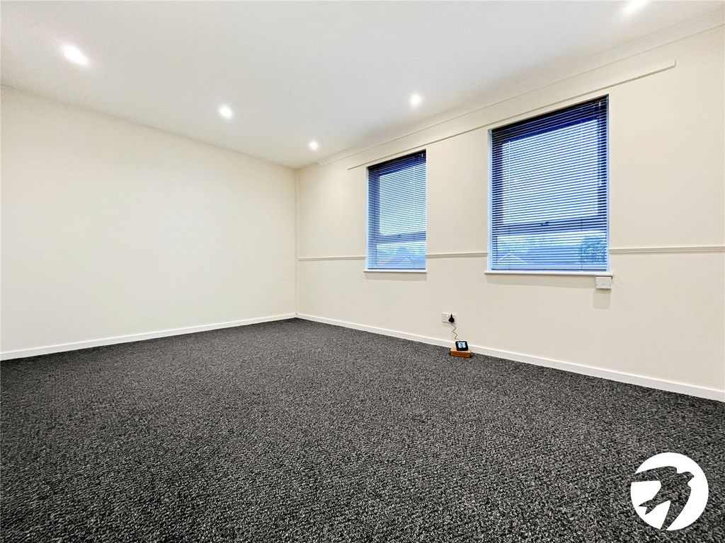 Property photo 2 of 9 Picture No. 06