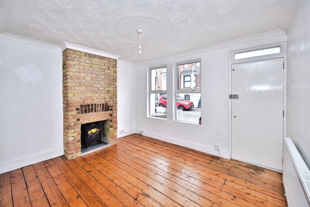 Property photo 2 of 14 Pbox-Img.Jpg