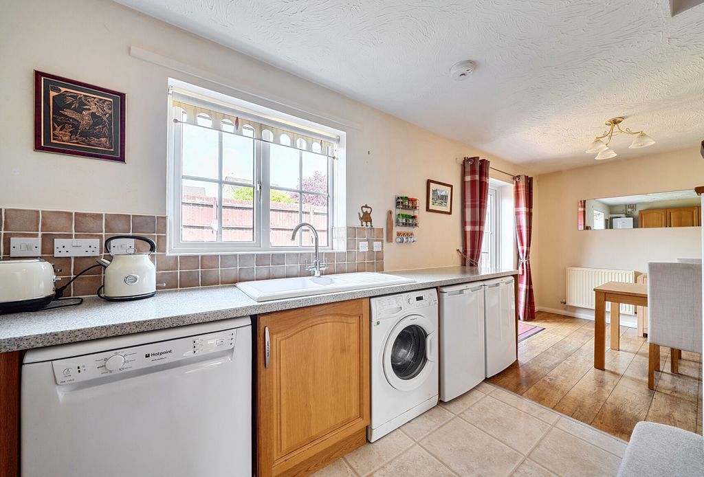 Property photo 3 of 25 1457080-11-6A0603...