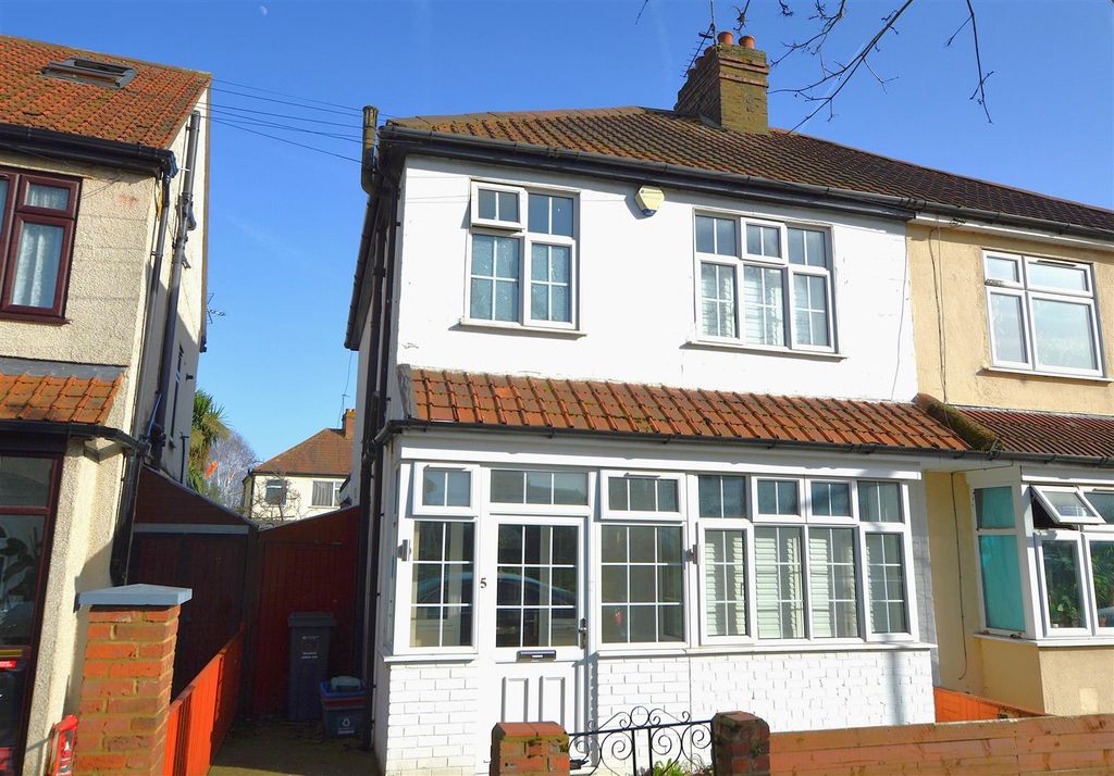 Property photo 1 of 14 5 Maswell Park Road A.Jpg