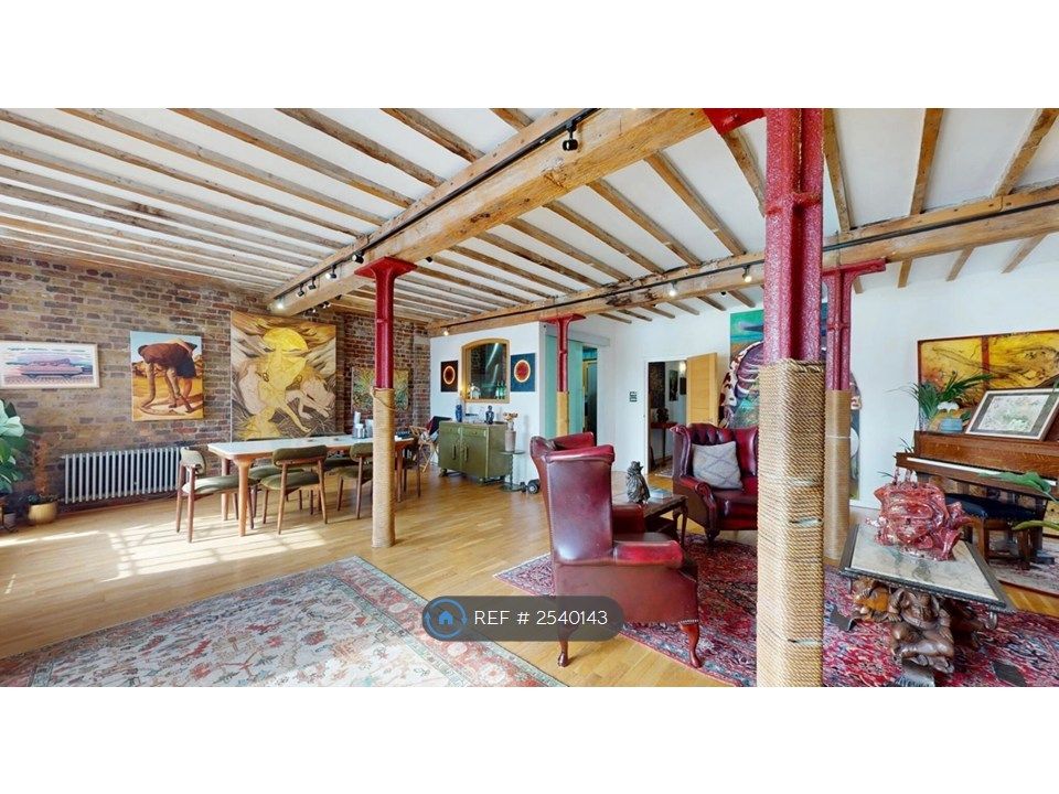 Property photo 2 of 20