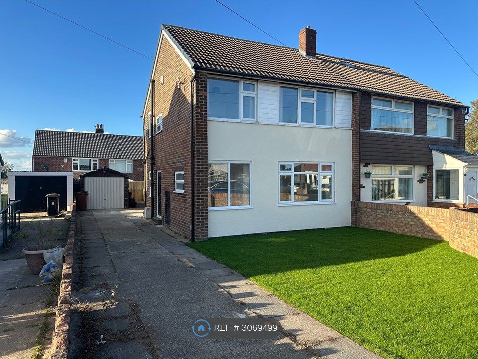 Property photo 2 of 15