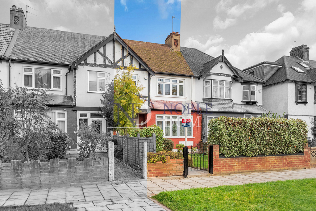 Property photo 1 of 18 4 Bedroom 2 Bathroom Terraced House In Isleworth