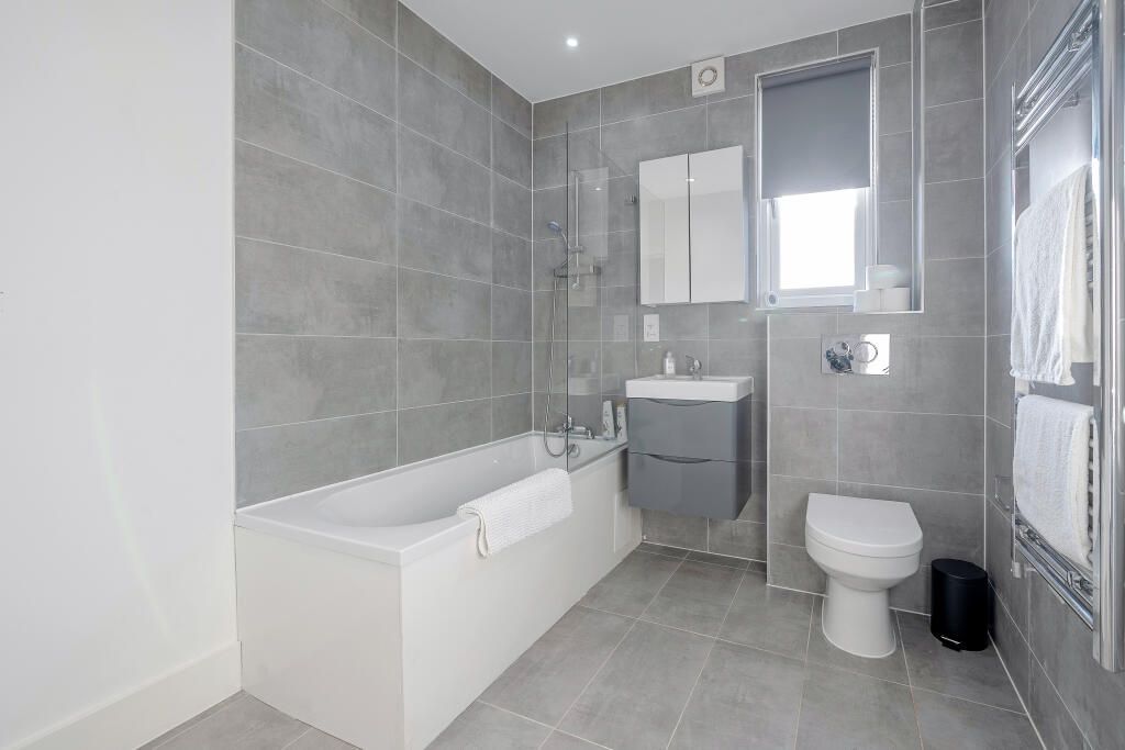 Additional image 10 of 2 bed flat for saleTwo Bedroom Apartment In Avenir Heights, Station Approach Road, Coulsdon CR5
