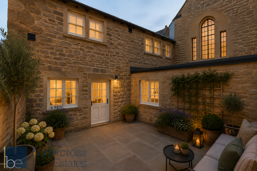 Property photo 2 of 3 Private Courtyard