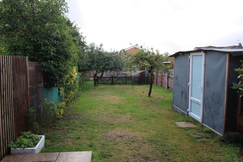 Property photo 2 of 11