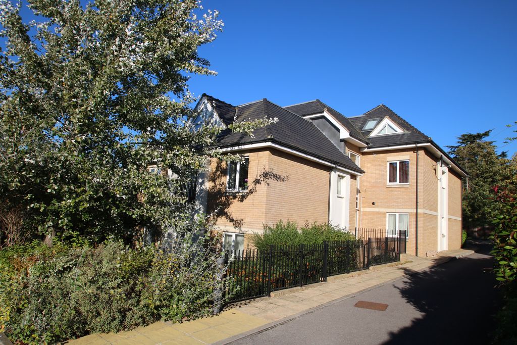 Property photo 1 of 8