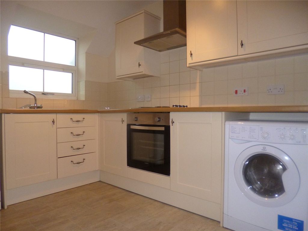 Property photo 3 of 5 Picture No. 05