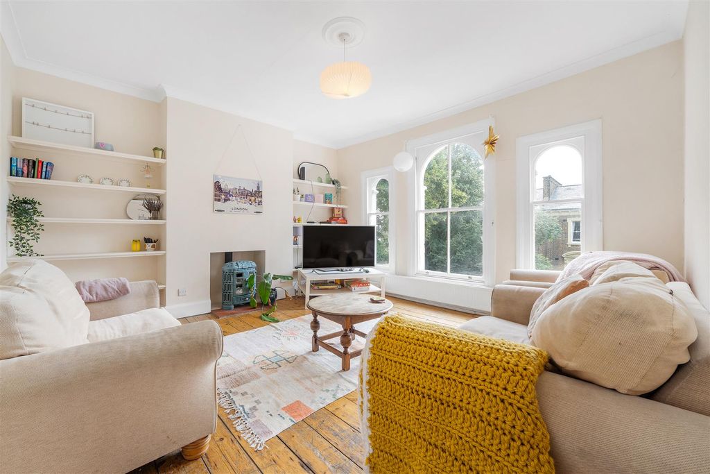 Property photo 3 of 11 Eden Harper Loughborough Road