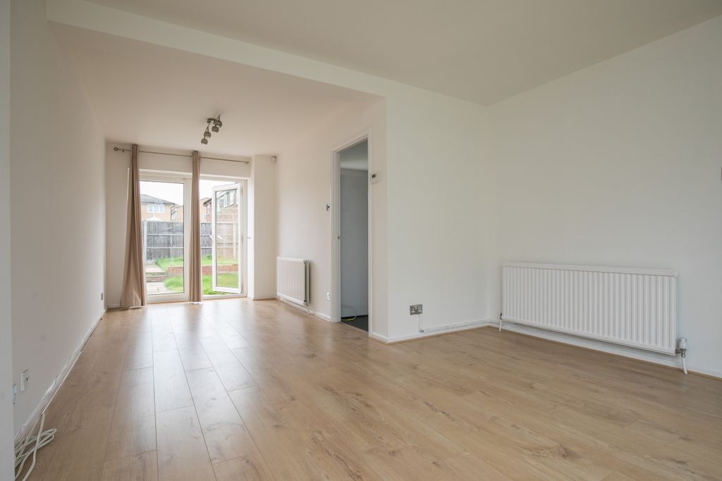 Property photo 2 of 24