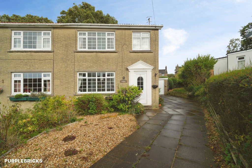 Property photo 1 of 28