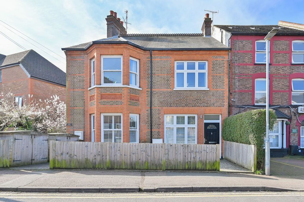 Property photo 1 of 13