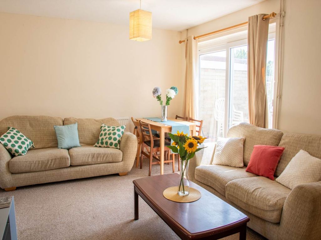 Property photo 3 of 11 49_Dr_Canterbury_Student_Accommodation-07