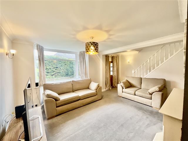 Property photo 3 of 21 Lounge