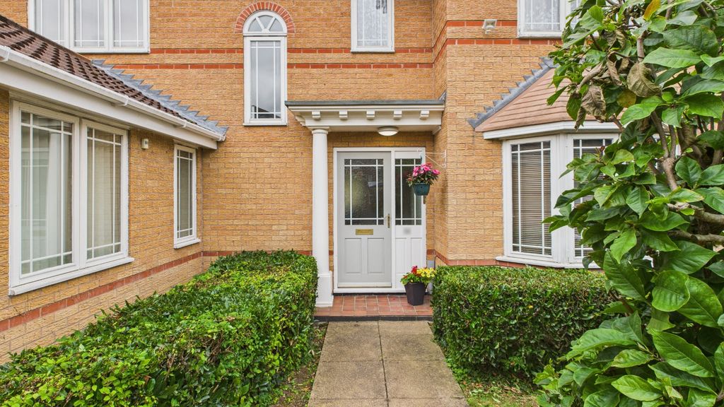 Property photo 2 of 19 4464354