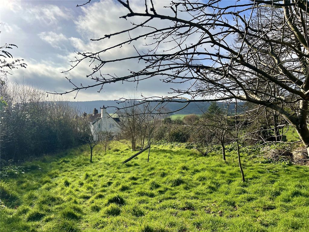 Property photo 3 of 10 Picture No. 04