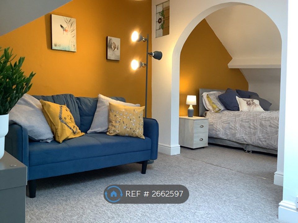 Property photo 2 of 6