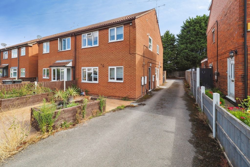 Property photo 1 of 17 Pbox-Img.Jpg