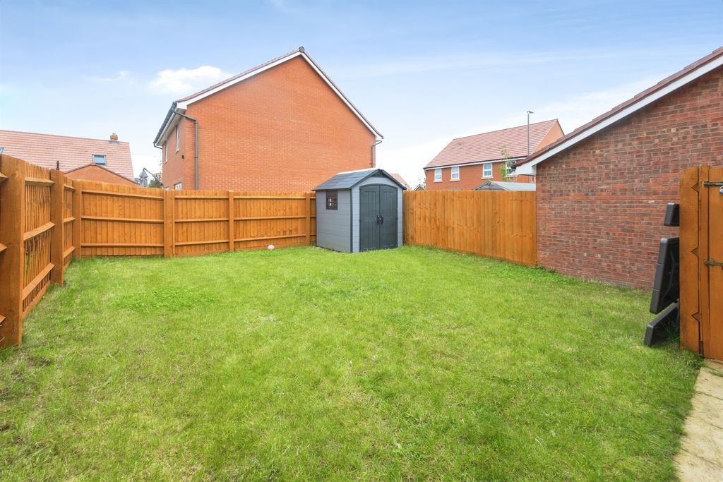 Property photo 2 of 18