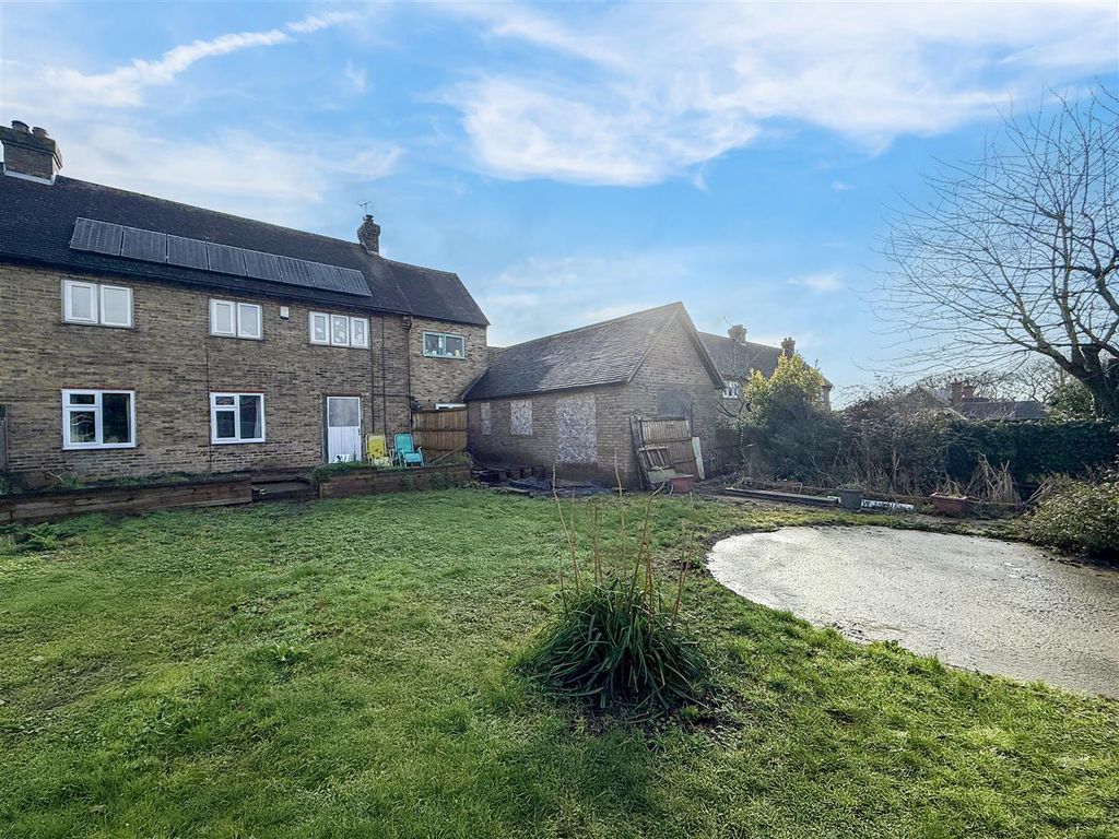 Property photo 2 of 26 Garden