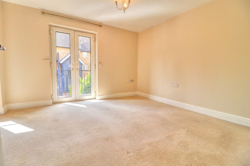 Property photo 3 of 10 Picture No. 04