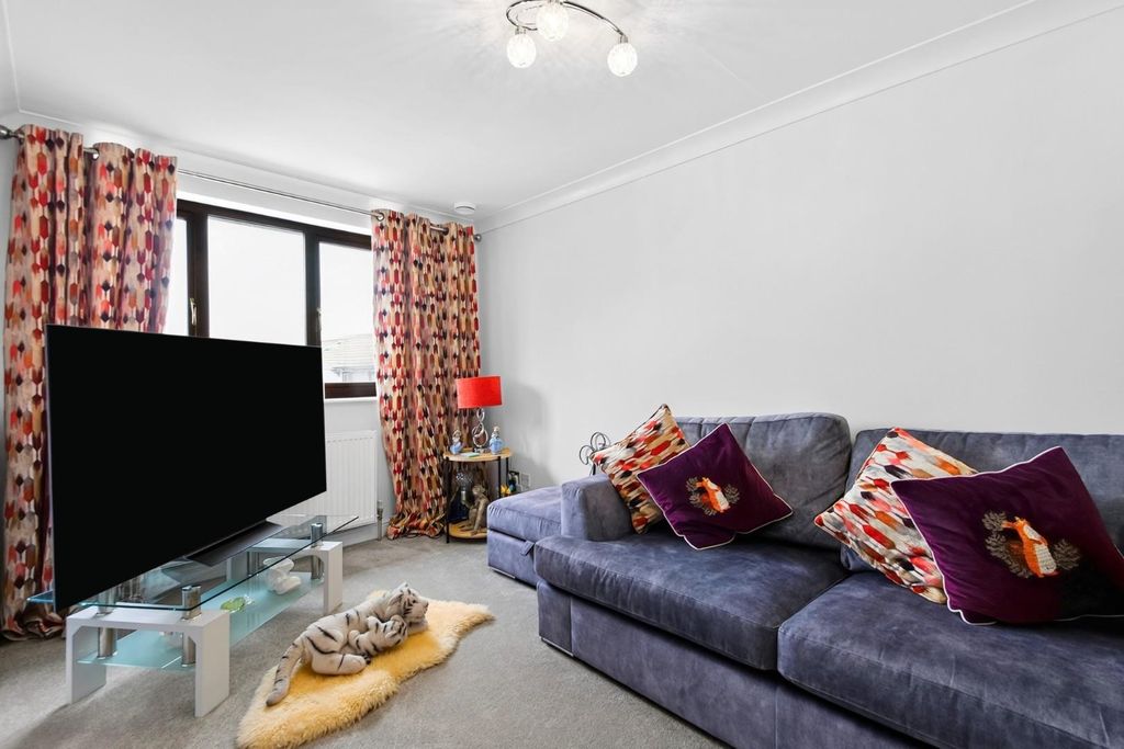 Property photo 3 of 15 Flat4-25Euclidcourt-6.Jpg