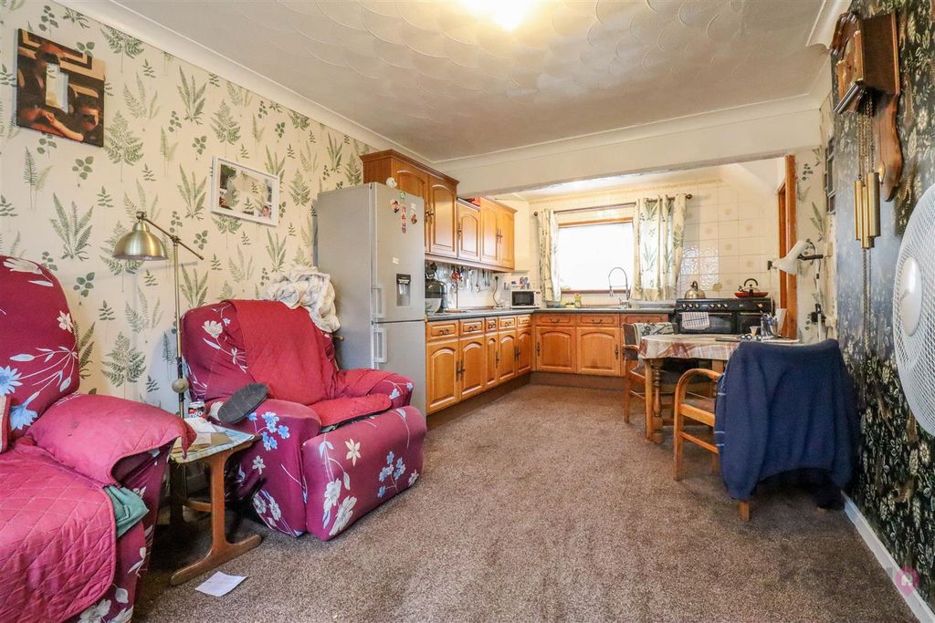 Property photo 2 of 17 Img_4163.Jpg