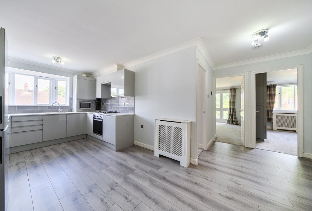 Property photo 3 of 10 1471422-17-6A2125...