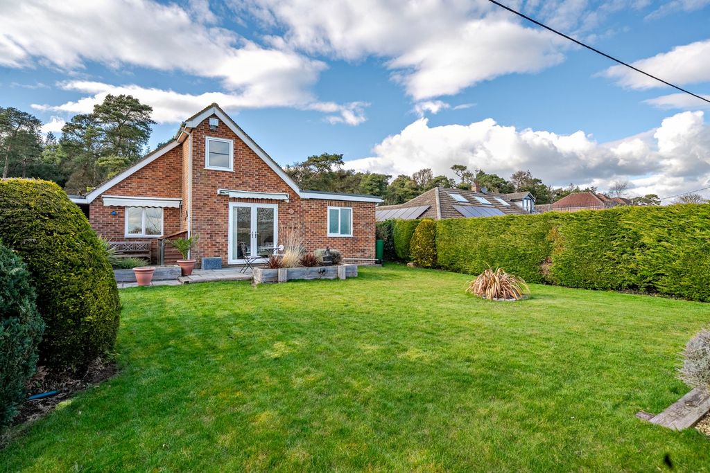 Property photo 1 of 18 Garden