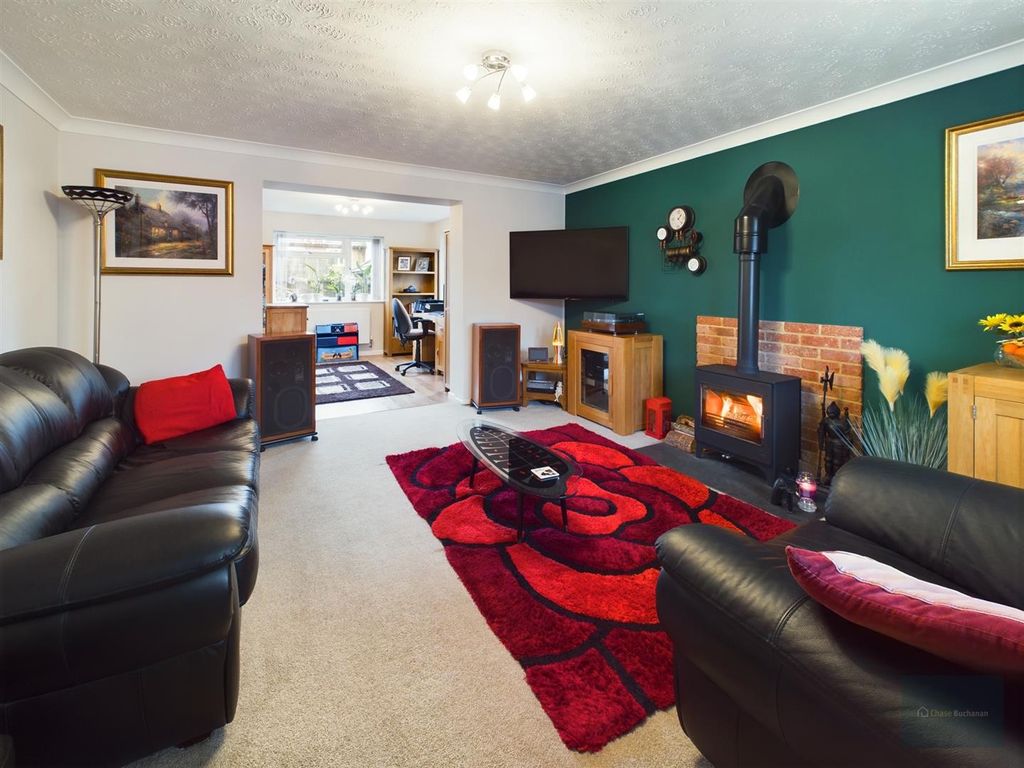 Property photo 2 of 25 Cam02558G0-Pr0115-St