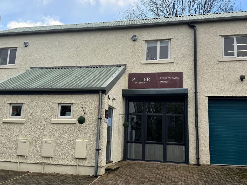 Property photo 1 of 7 Featured Image