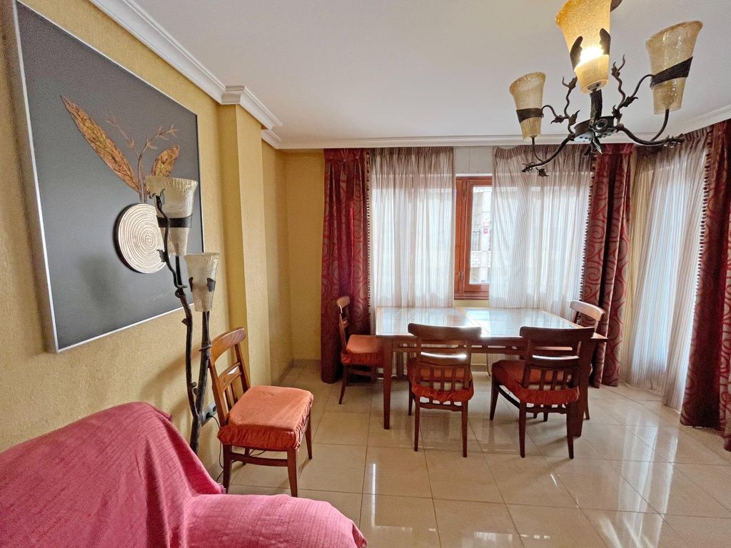 Property photo 1 of 42