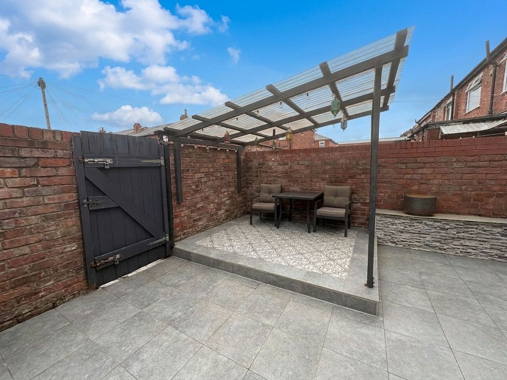 Property photo 3 of 31
