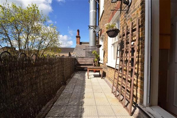Property photo 2 of 10 Terrace