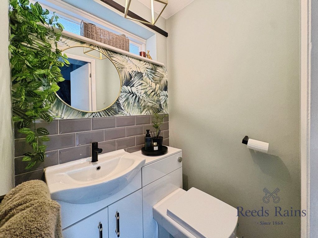 Property photo 2 of 12 Picture No. 03