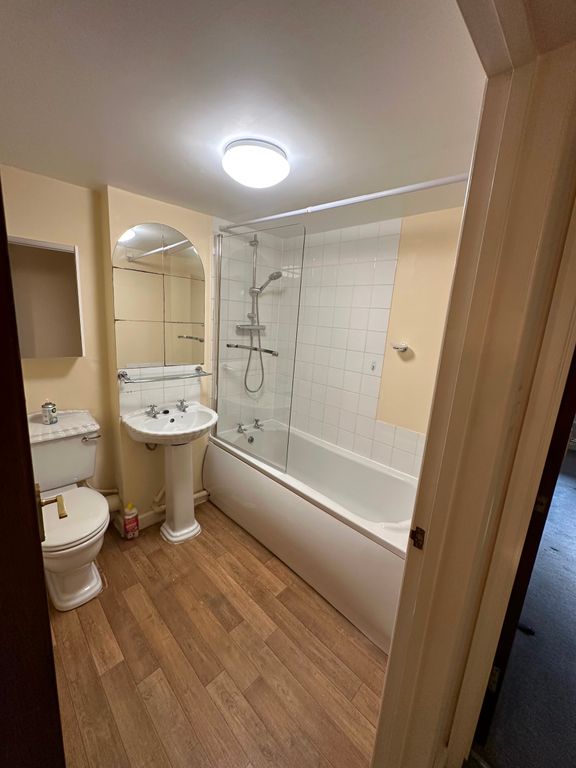 Property photo 3 of 9