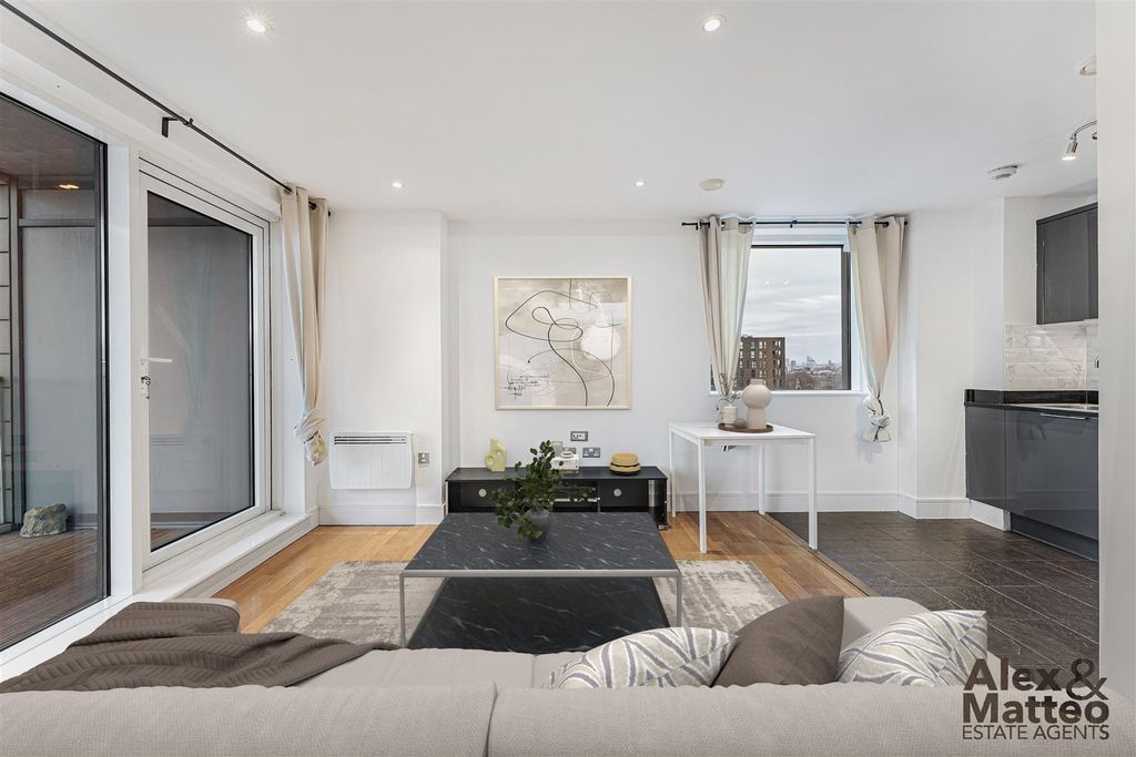 Property photo 3 of 19 4.Jpg