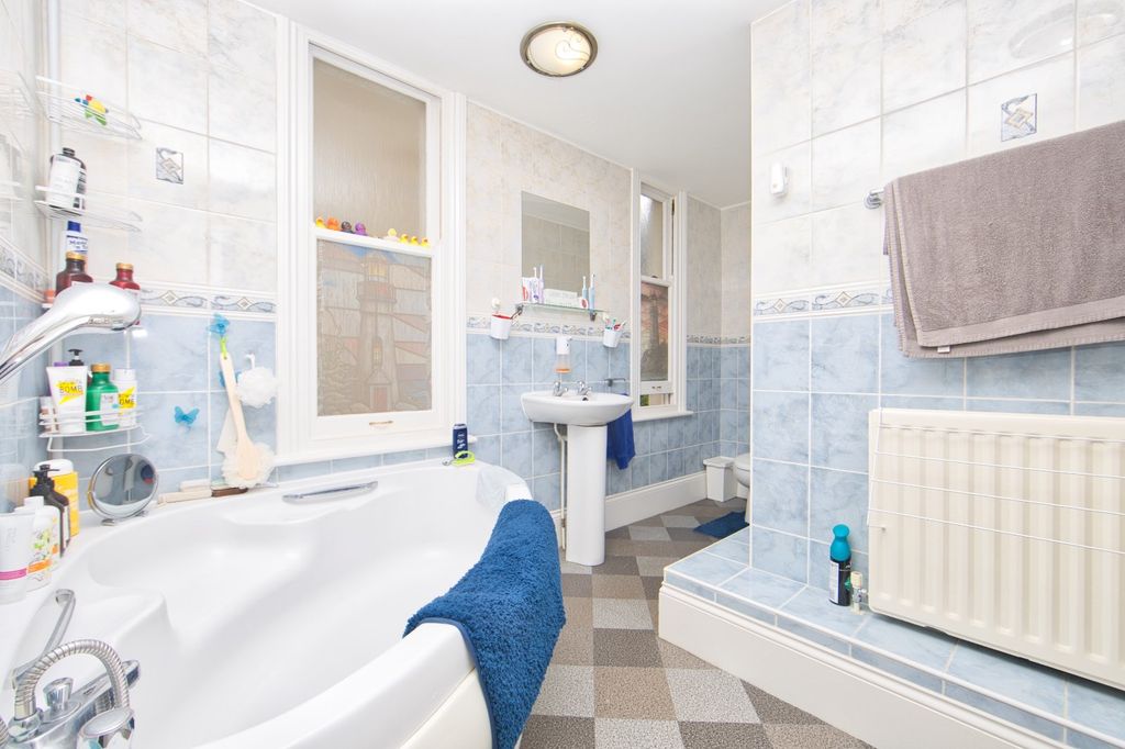 Additional image 10 of 2 bed flat for saleCastle Hill Avenue, Folkestone, Kent CT20