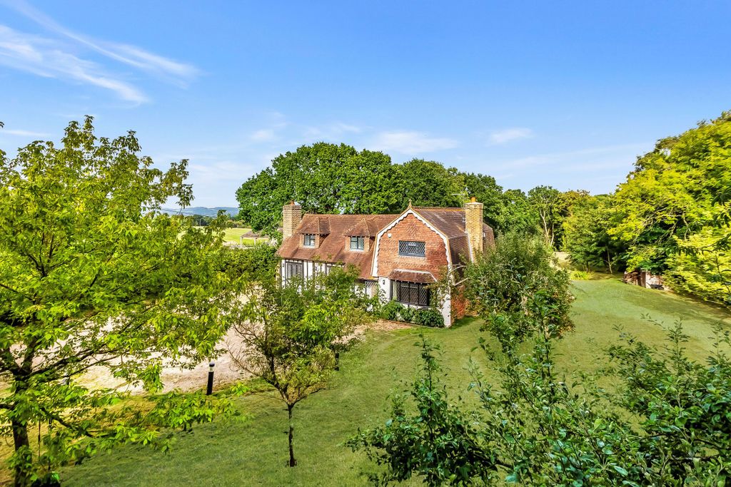 Property photo 1 of 52