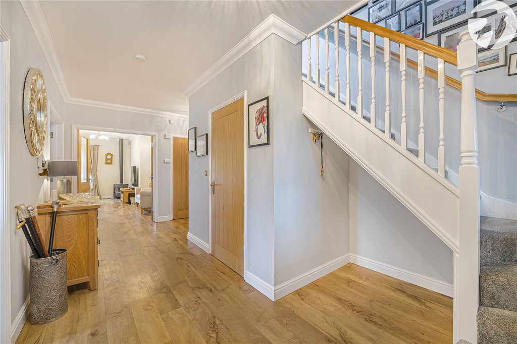 Property photo 2 of 39 Hallway