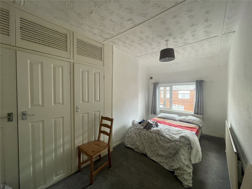 Property photo 3 of 12 Picture No. 02