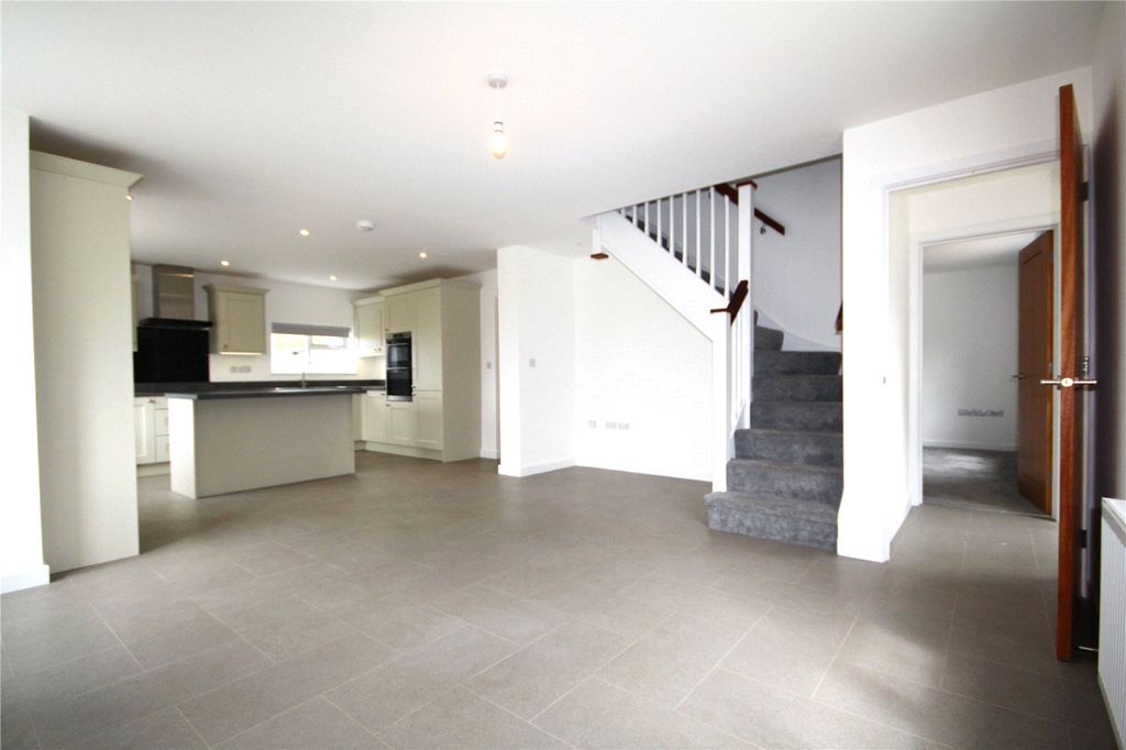 Property photo 3 of 13 Dining Area