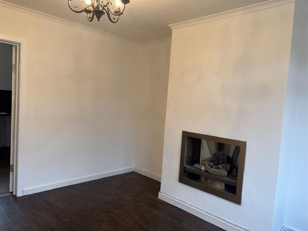 Property photo 2 of 11 Img_9436.Jpeg