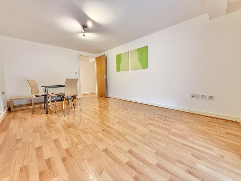 Property photo 3 of 7 Lounge 2.Jpg