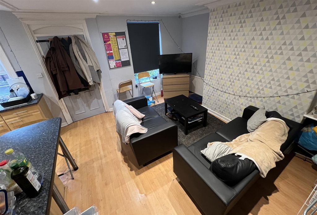 Property photo 3 of 11 Image00022.Jpeg