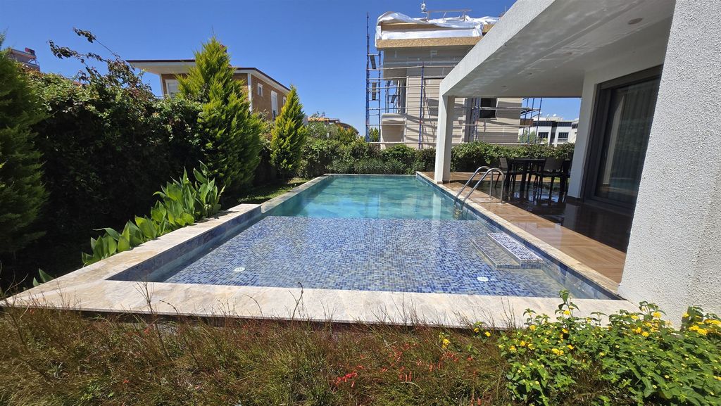 Property photo 2 of 22 Prestigious 4-Bedroom Villa For Sale In Kadriye, Belek - Stunning Private Swimming Pool