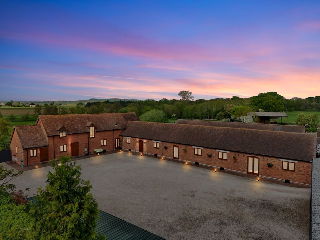 Property photo 1 of 50 3890391