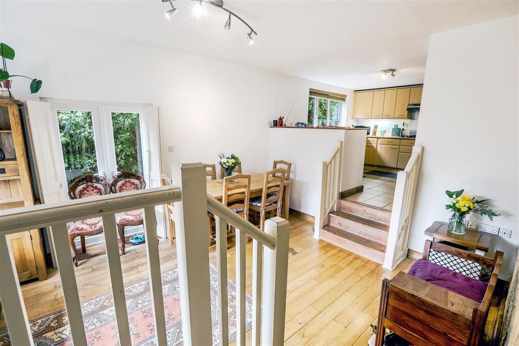 Property photo 3 of 13 Untitled-2Dp.Jpg