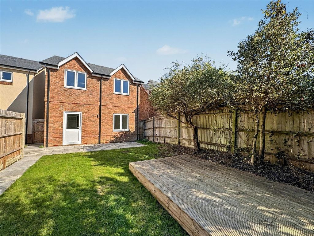 Property photo 2 of 13 Outside